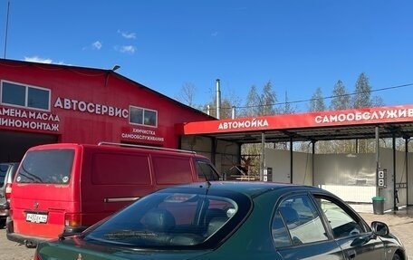 Mitsubishi Carisma I, 2001 год, 140 000 рублей, 3 фотография