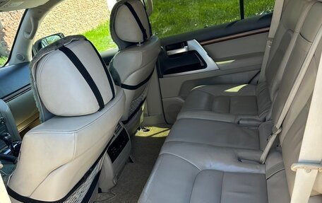 Toyota Land Cruiser 200, 2018 год, 5 100 000 рублей, 6 фотография