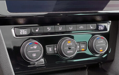 Volkswagen Passat B8 рестайлинг, 2020 год, 3 900 000 рублей, 13 фотография