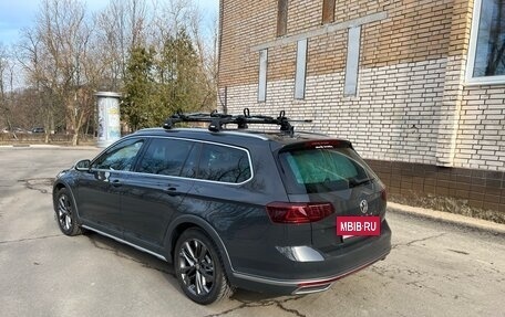 Volkswagen Passat B8 рестайлинг, 2020 год, 3 900 000 рублей, 4 фотография