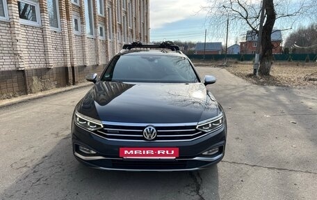 Volkswagen Passat B8 рестайлинг, 2020 год, 3 900 000 рублей, 5 фотография