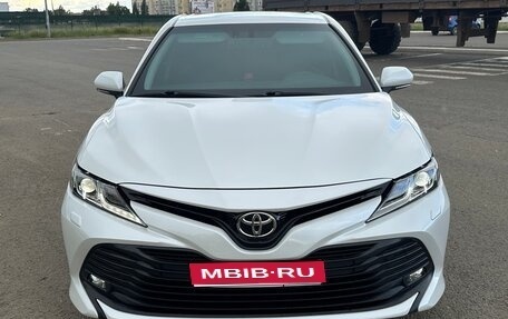 Toyota Camry, 2019 год, 2 730 000 рублей, 1 фотография