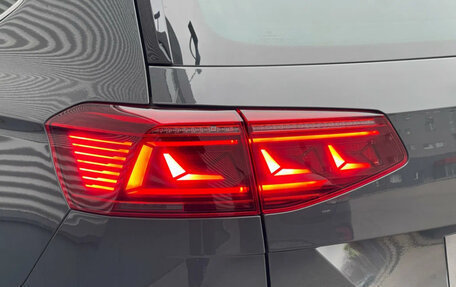 Volkswagen Passat B8 рестайлинг, 2020 год, 3 900 000 рублей, 20 фотография