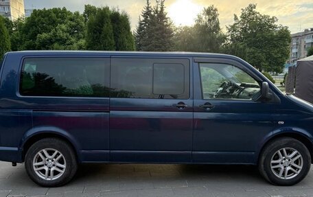 Volkswagen Transporter T5 рестайлинг, 2007 год, 1 000 000 рублей, 3 фотография