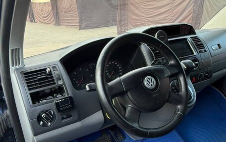 Volkswagen Transporter T5 рестайлинг, 2007 год, 1 000 000 рублей, 9 фотография