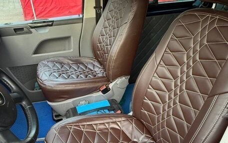 Volkswagen Transporter T5 рестайлинг, 2007 год, 1 000 000 рублей, 10 фотография