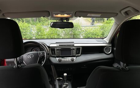 Toyota RAV4, 2013 год, 1 900 000 рублей, 10 фотография