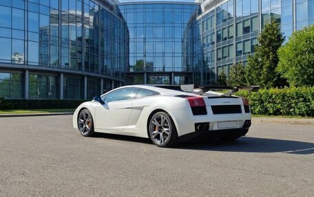 Lamborghini Gallardo I рестайлинг, 2005 год, 9 900 000 рублей, 3 фотография