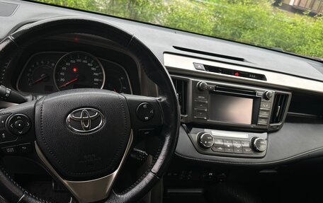 Toyota RAV4, 2013 год, 1 900 000 рублей, 13 фотография