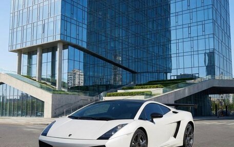 Lamborghini Gallardo I рестайлинг, 2005 год, 9 900 000 рублей, 2 фотография
