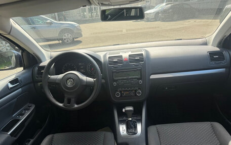Volkswagen Jetta VI, 2010 год, 715 000 рублей, 7 фотография