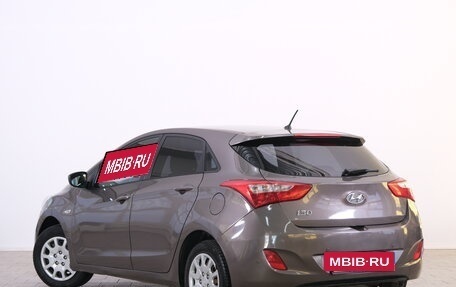 Hyundai i30 II рестайлинг, 2013 год, 849 000 рублей, 5 фотография