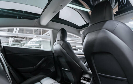 Tesla Model 3 I, 2021 год, 2 850 000 рублей, 2 фотография