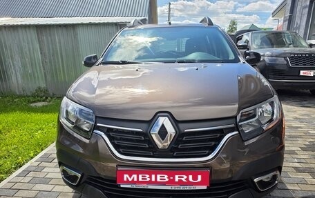 Renault Sandero II рестайлинг, 2018 год, 700 000 рублей, 1 фотография