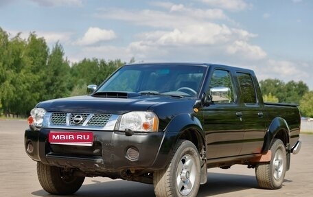 Nissan NP300, 2011 год, 1 380 000 рублей, 1 фотография