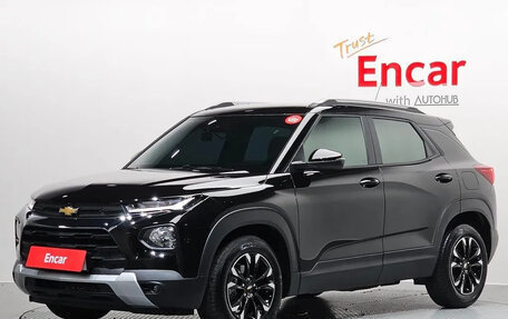 Chevrolet TrailBlazer, 2022 год, 1 690 000 рублей, 2 фотография