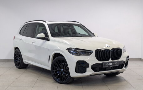 BMW X5, 2021 год, 7 600 000 рублей, 3 фотография