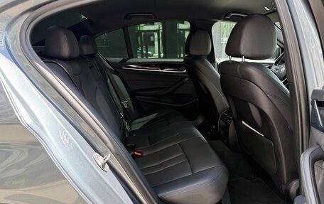 BMW 5 серия, 2019 год, 2 599 999 рублей, 17 фотография