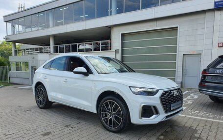 Audi Q5, 2022 год, 5 896 000 рублей, 2 фотография
