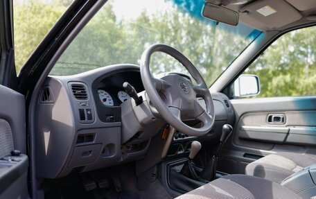 Nissan NP300, 2011 год, 1 380 000 рублей, 18 фотография