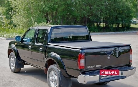 Nissan NP300, 2011 год, 1 380 000 рублей, 11 фотография