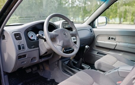 Nissan NP300, 2011 год, 1 380 000 рублей, 20 фотография