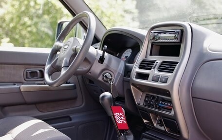 Nissan NP300, 2011 год, 1 380 000 рублей, 19 фотография