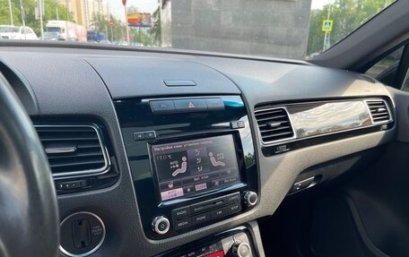 Volkswagen Touareg III, 2014 год, 2 100 000 рублей, 16 фотография
