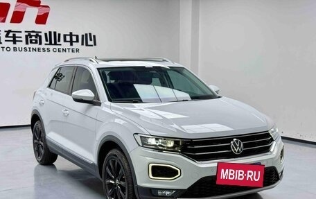Volkswagen T-Roc I, 2022 год, 1 560 000 рублей, 3 фотография