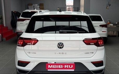 Volkswagen T-Roc I, 2022 год, 1 630 000 рублей, 5 фотография
