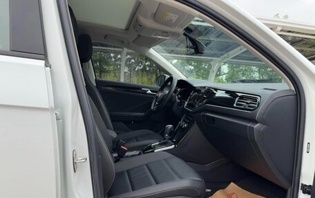 Volkswagen T-Roc I, 2022 год, 1 540 000 рублей, 12 фотография