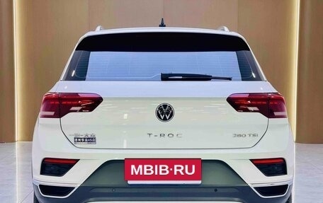 Volkswagen T-Roc I, 2022 год, 1 620 000 рублей, 3 фотография