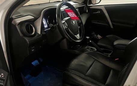 Toyota RAV4, 2018 год, 2 750 000 рублей, 7 фотография