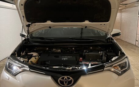 Toyota RAV4, 2018 год, 2 750 000 рублей, 18 фотография
