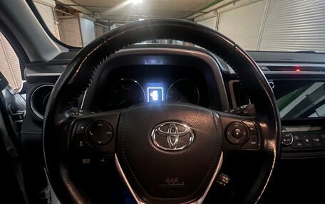 Toyota RAV4, 2018 год, 2 750 000 рублей, 29 фотография