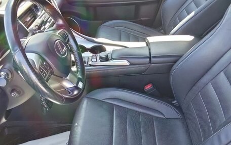 Lexus RX IV рестайлинг, 2017 год, 4 200 000 рублей, 16 фотография