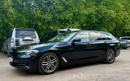 BMW 5 серия, 2022 год, 2 500 000 рублей, 3 фотография