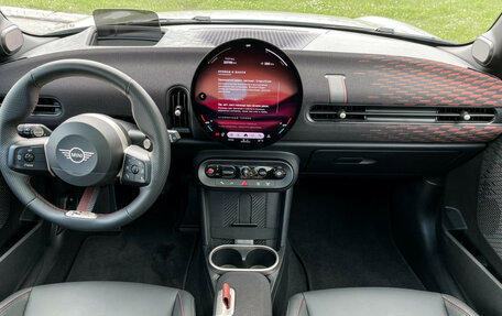 MINI Hatch, 2024 год, 4 750 000 рублей, 13 фотография