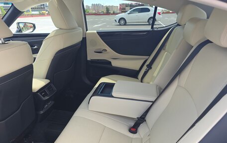 Lexus ES VII, 2022 год, 5 350 000 рублей, 17 фотография