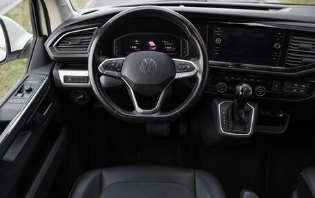Volkswagen Multivan T6 рестайлинг, 2020 год, 4 699 000 рублей, 15 фотография