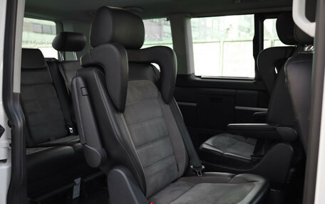 Volkswagen Multivan T6 рестайлинг, 2020 год, 4 699 000 рублей, 31 фотография