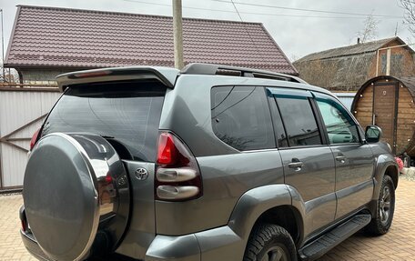 Toyota Land Cruiser Prado 120 рестайлинг, 2004 год, 1 580 000 рублей, 5 фотография