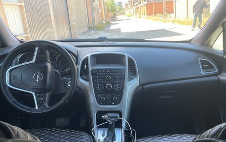 Opel Astra J, 2011 год, 550 000 рублей, 3 фотография