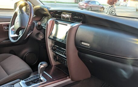 Toyota Fortuner II, 2017 год, 4 200 000 рублей, 24 фотография