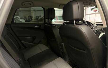 Opel Astra J, 2013 год, 949 900 рублей, 8 фотография