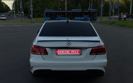 Mercedes-Benz E-Класс, 2014 год, 2 500 000 рублей, 5 фотография