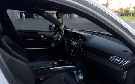 Mercedes-Benz E-Класс, 2014 год, 2 500 000 рублей, 13 фотография