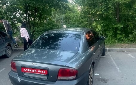 Hyundai Sonata IV рестайлинг, 2002 год, 200 000 рублей, 5 фотография