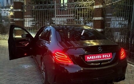 Mercedes-Benz C-Класс, 2017 год, 2 600 000 рублей, 2 фотография