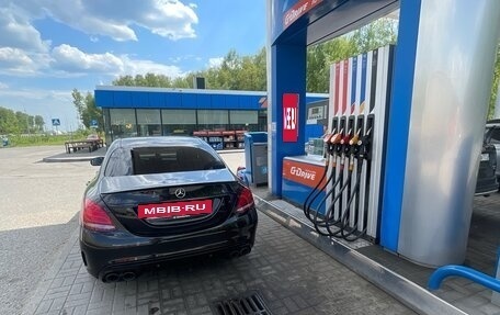 Mercedes-Benz C-Класс, 2017 год, 2 600 000 рублей, 18 фотография